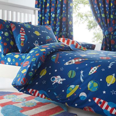 Kids' blue space print bedding set